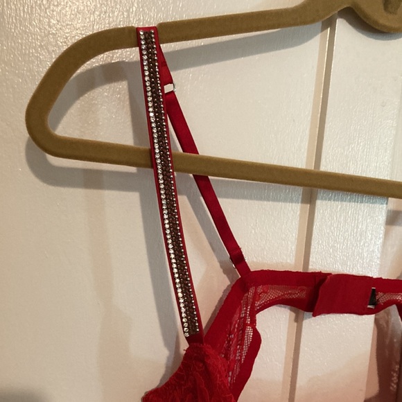 Victoria Secret red size 2 with additional red robe. - Picture 4 of 9